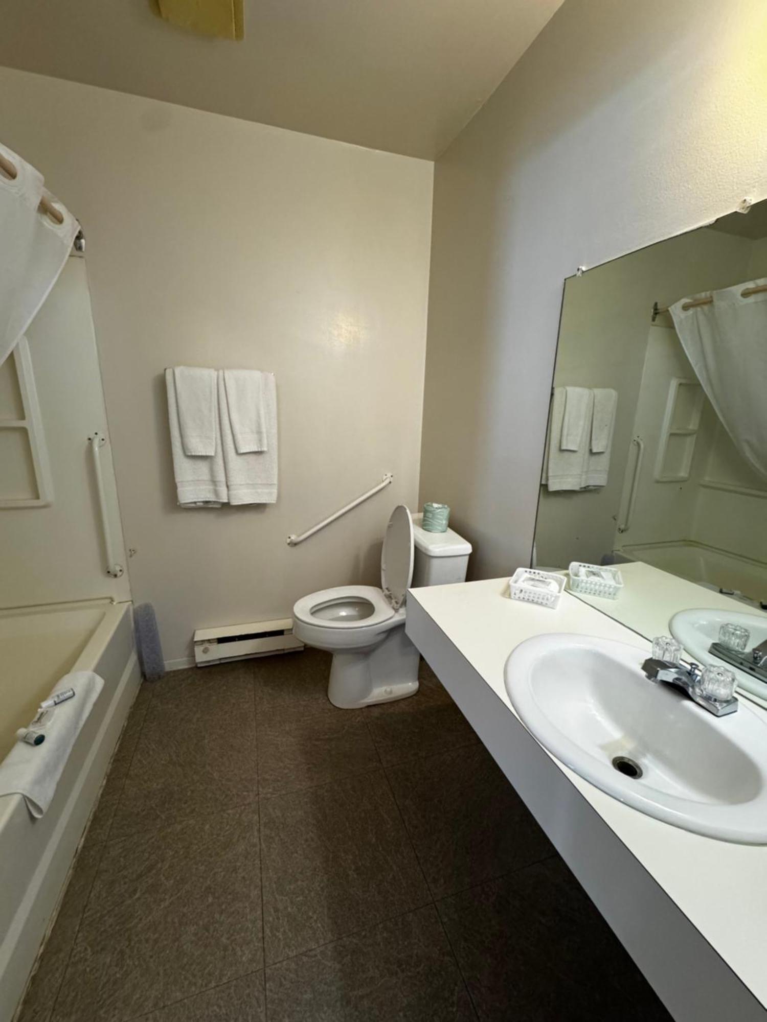 Zero-100 Motel Heron Bay エクステリア 写真